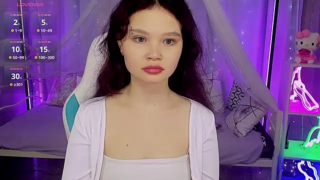 Snapshot of EmilyChaves chatting on 05-14-26, 07:27 EmilyChaves online show from 05-14-26, 07:27