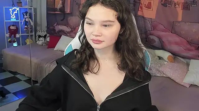 EmilyChaves online show from 11-25-25, 06:08