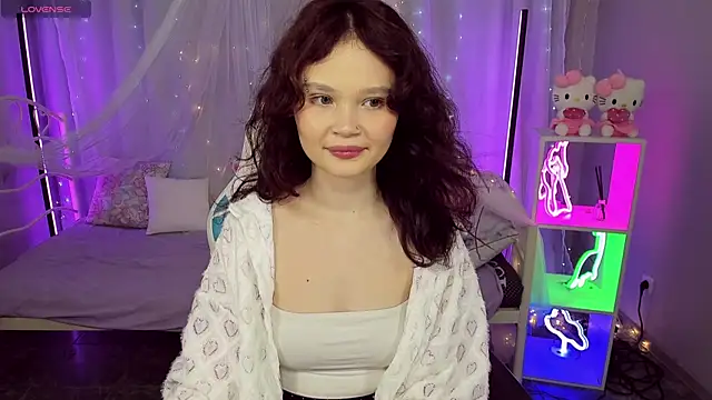 Snapshot of EmilyChaves chatting on 05-25-26, 07:18 EmilyChaves online show from 05-25-26, 07:18