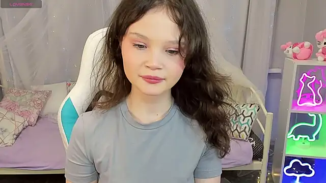 EmilyChaves online show from 01-16-26, 07:01