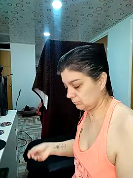 Snapshot of queemking chatting on 01-09-26, 01:23 queemking online show from 01-09-26, 01:23