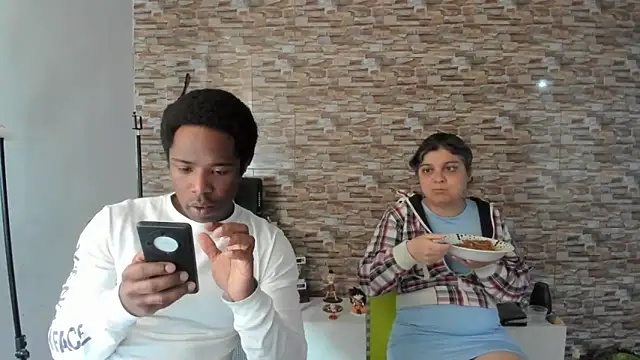 queemking online show from 03-04-26, 08:16