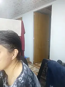 Snapshot of queemking chatting on 01-11-26, 01:23 queemking online show from 01-11-26, 01:23