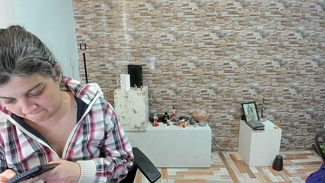 queemking online show from 03-13-26, 05:07