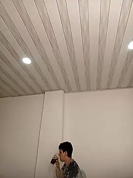 queemking online show from 04-15-26, 01:11