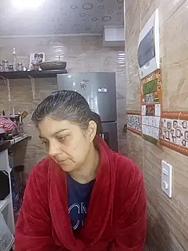 Snapshot of queemking chatting on 01-14-26, 12:58 queemking online show from 01-14-26, 12:58