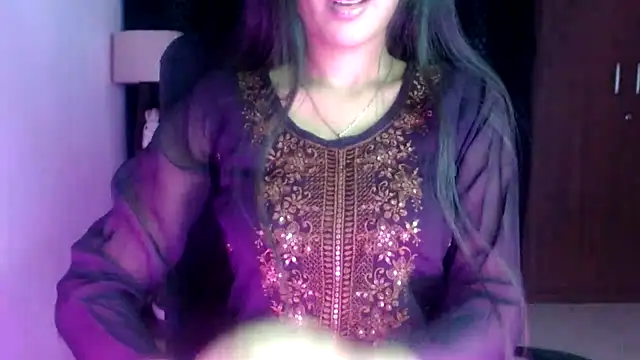 Snapshot of Mini_Meera chatting on 11-01-25, 06:13 Mini Meera online show from 11-01-25, 06:13