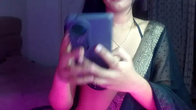 Snapshot of Mini_Meera chatting on 11-10-25, 12:54 Mini Meera online show from 11-10-25, 12:54