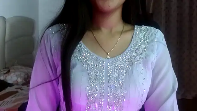 Snapshot of Mini_Meera chatting on 11-02-25, 04:45 Mini Meera online show from 11-02-25, 04:45