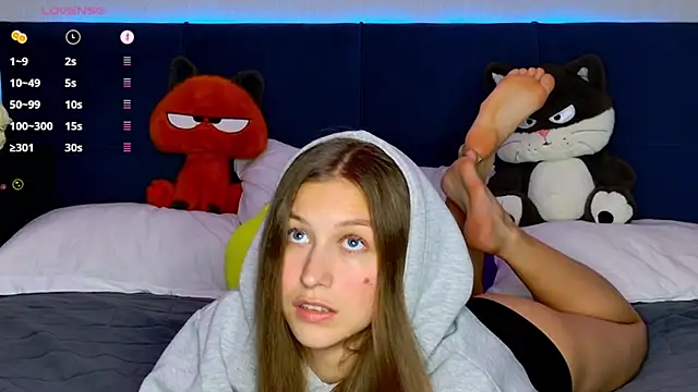 MissEmilyMiller online show from 04-23-26, 05:03