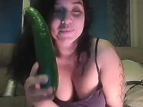 Snapshot of creepyh0e_ chatting on 06-21-26, 12:38 creepyh0e online show from 06-21-26, 12:38