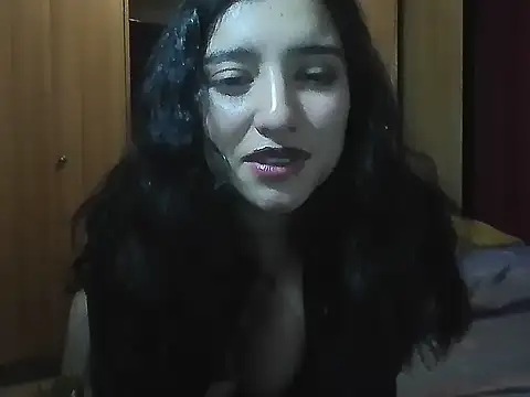 Snapshot of creepyh0e_ chatting on 07-02-26, 10:49 creepyh0e online show from 07-02-26, 10:49