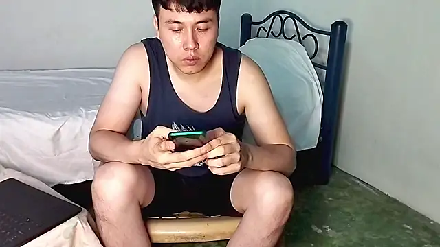Snapshot of Nickk_Wolf chatting on 05-15-26, 11:58 Nickk Wolf online show from 05-15-26, 11:58
