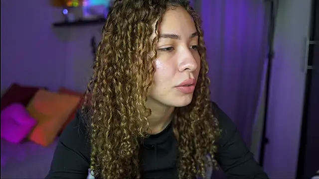 isabella-garcia- online show from 10-29-25, 09:36