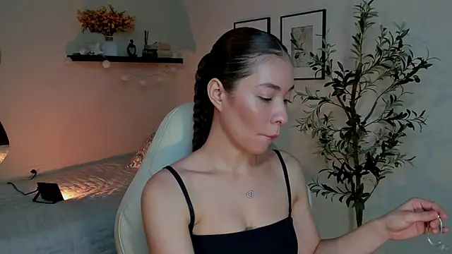 isabella-garcia- online show from 04-16-26, 02:45