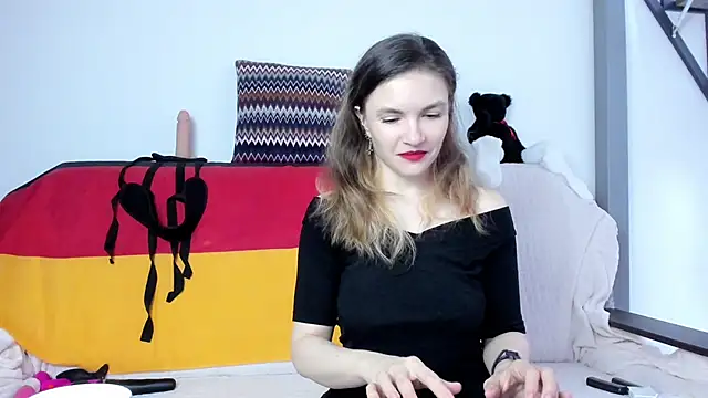 Snapshot of Katherine_Twilight chatting on 02-27-25, 03:48 Katherine Twilight online show from 02-27-25, 03:48