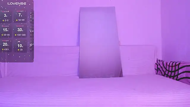 Lil Foxy9 online show from 11-29-25, 01:22