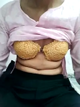 Snapshot of Sx-Maniya chatting on 06-05-26, 07:36 Sx-Maniya online show from 06-05-26, 07:36