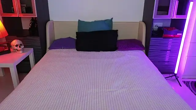 Lila West online show from 02-21-26, 04:31