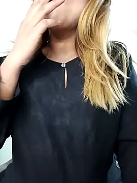 alexa cam44 online show from 12-16-25, 08:57