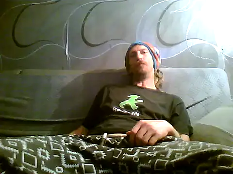 Snapshot of KokosMartin chatting on 09-09-25, 08:29 KokosMartin online show from 09-09-25, 08:29