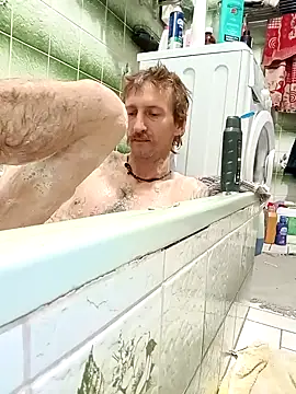 Snapshot of KokosMartin chatting on 10-04-25, 10:11 KokosMartin online show from 10-04-25, 10:11