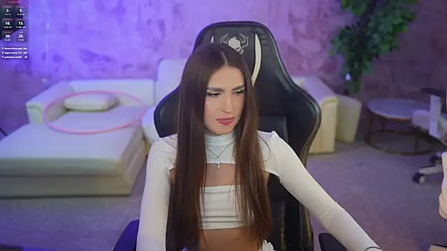 Snapshot of Goldie_Flame chatting on 10-09-25, 06:52 Goldie Flame online show from 10-09-25, 06:52