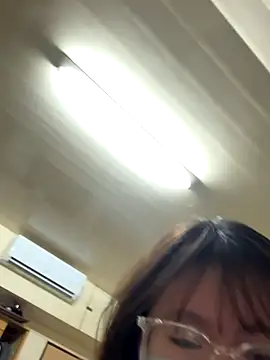 Snapshot of ariel_613 chatting on 09-28-25, 10:55 ariel 613 online show from 09-28-25, 10:55