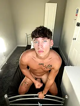 naughtyboy0124 online show from 09-17-25, 03:25