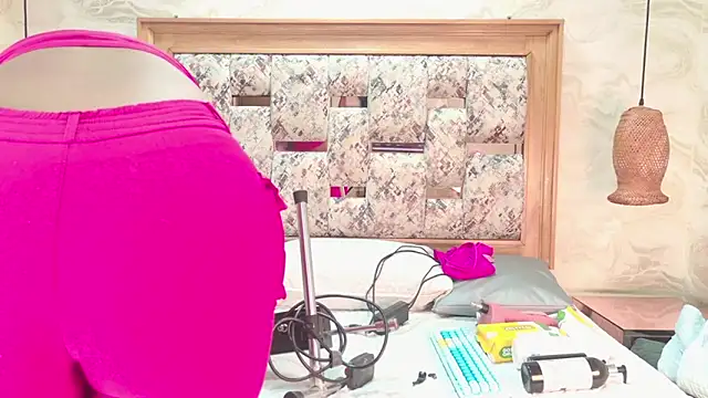 Snapshot of ZOLEY_WATSON chatting on 01-18-26, 03:10 ZOLEY WATSON online show from 01-18-26, 03:10