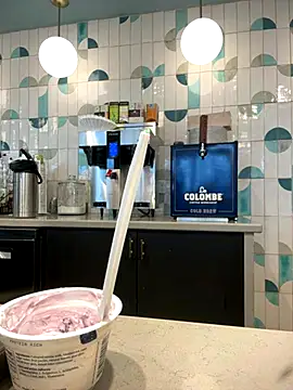 Snapshot of yummy0322 chatting on 09-17-25, 11:23 yummy0322 online show from 09-17-25, 11:23