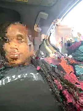 Snapshot of yummy0322 chatting on 09-08-25, 02:38 yummy0322 online show from 09-08-25, 02:38