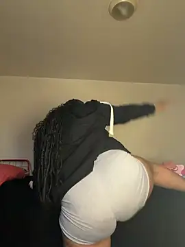 yummy0322 online show from 02-22-26, 05:36