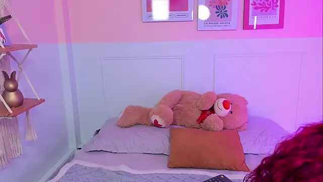 Camila Rivers online show from 02-11-26, 04:23