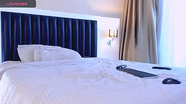 marrenaa online show from 11-25-25, 07:08