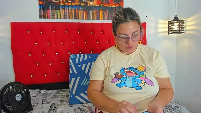 carolinacrus01 online show from 01-10-26, 06:36