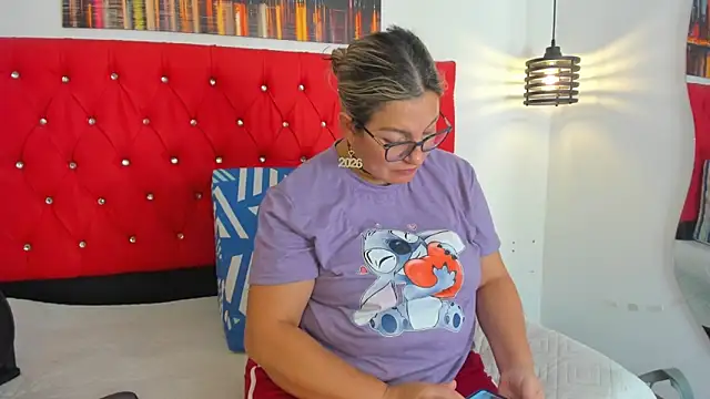 carolinacrus01 online show from 12-21-25, 04:52