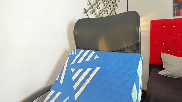 carolinacrus01 online show from 10-16-25, 02:36