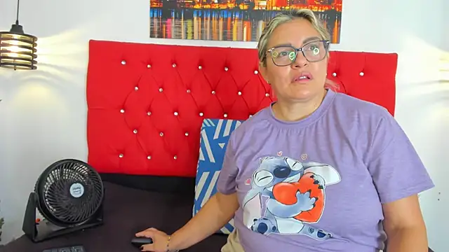 carolinacrus01 online show from 11-09-25, 03:16