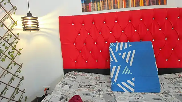 carolinacrus01 online show from 10-03-25, 05:03