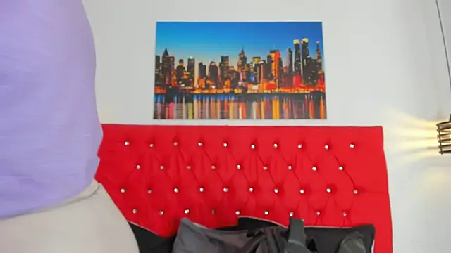 carolinacrus01 online show from 11-17-25, 04:44