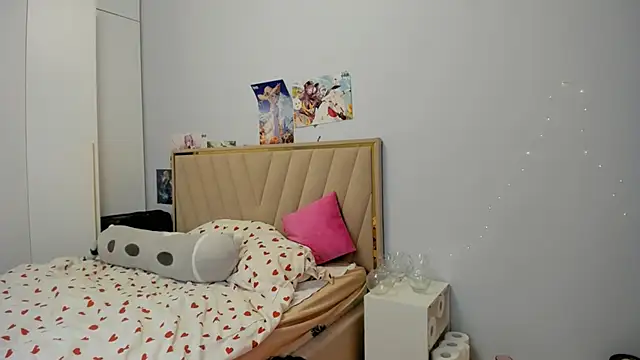 miko moonn online show from 10-17-25, 03:54