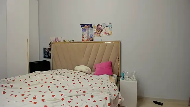 miko moonn online show from 10-19-25, 03:53