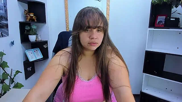 LucyOwen 18 online show from 01-11-26, 03:02