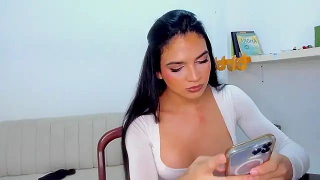 Snapshot of ISA_BELLA_VZL chatting on 06-30-26, 05:13 ISA BELLA VZL online show from 06-30-26, 05:13