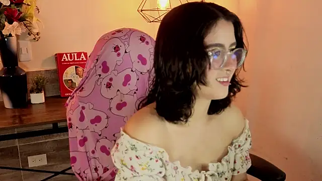 LiLLiAnderson online show from 11-11-25, 11:49