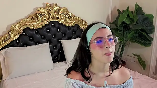 LiLLiAnderson online show from 04-08-26, 11:44