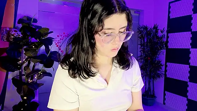 LiLLiAnderson online show from 03-25-26, 11:53