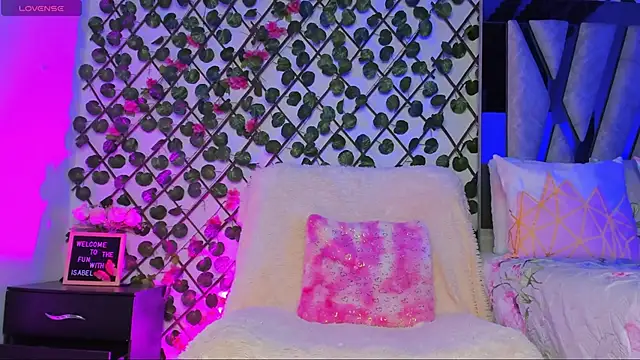 Snapshot of isabel_jaames chatting on 09-20-25, 03:17 isabel jaames online show from 09-20-25, 03:17
