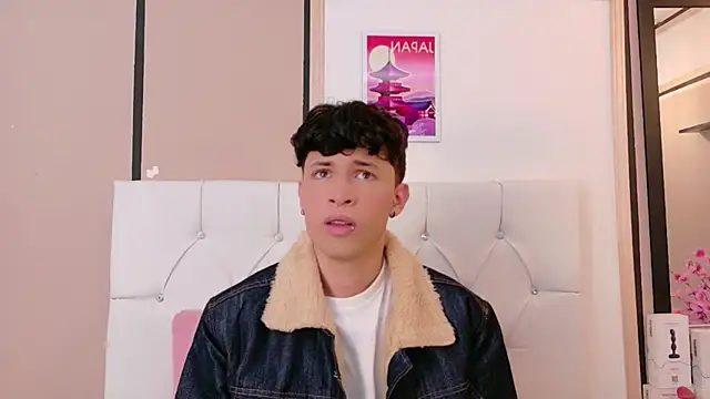 Axel  Evans online show from 04-08-26, 01:12